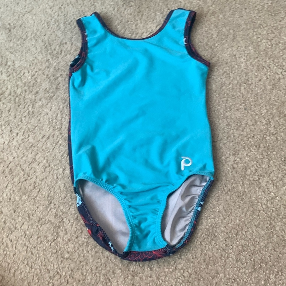 Plum gymnastics leotard SIZE: Child large